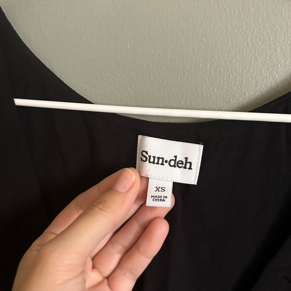 Aritzia Dress - Picture 3 of 4